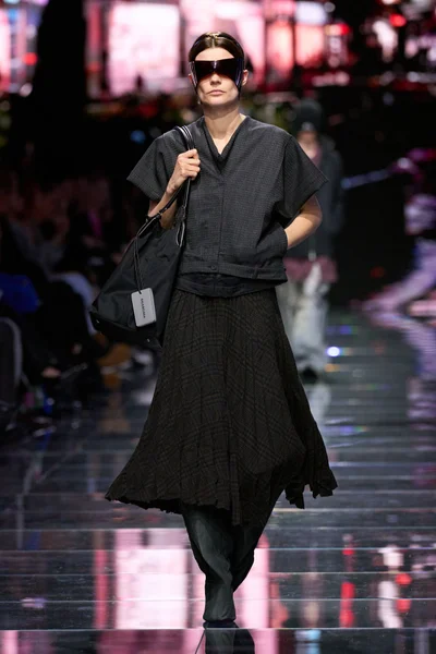 Look 38